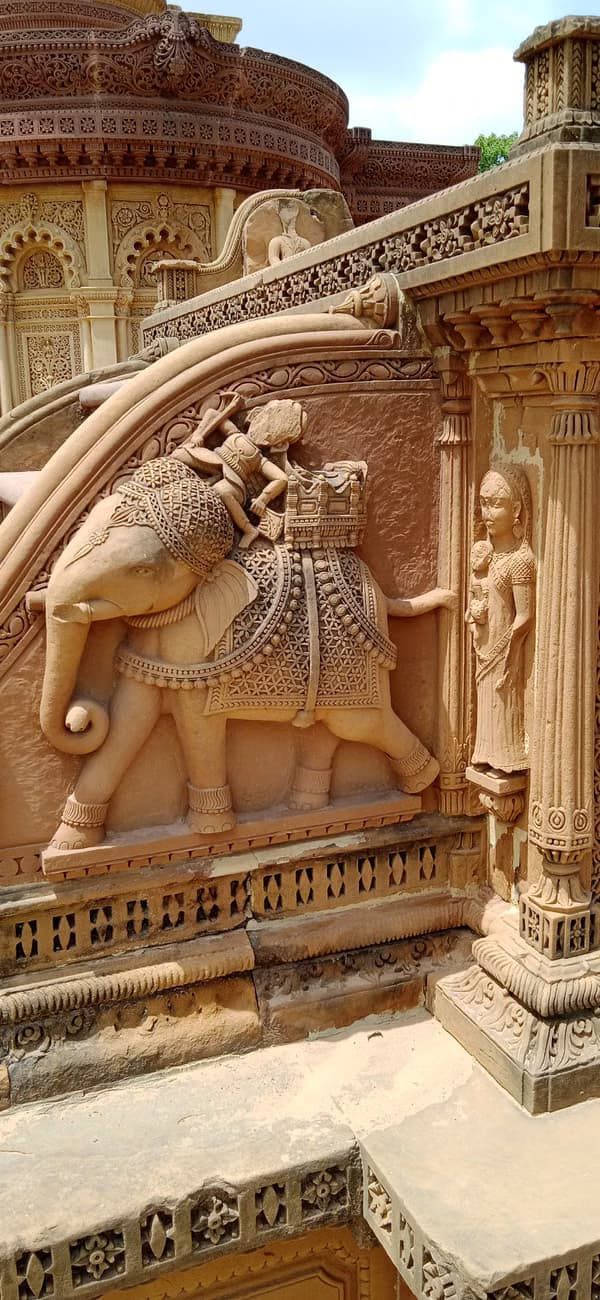 Black stone bhuj panel