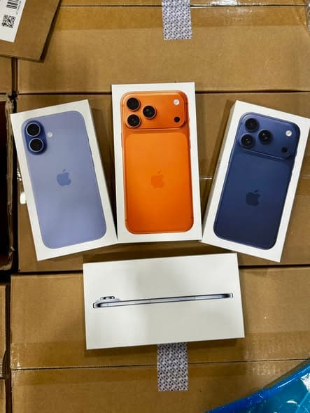 Apple iPhone 17 Pro Max 256GB 5G Fully Unlocked, Cosmic - Orange (WhatsApp +447903373726)