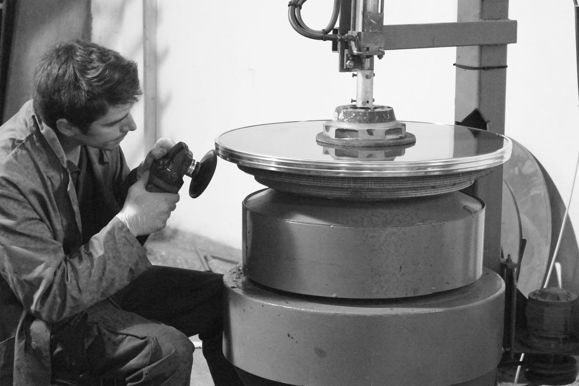 Grinding & Polishing Machines