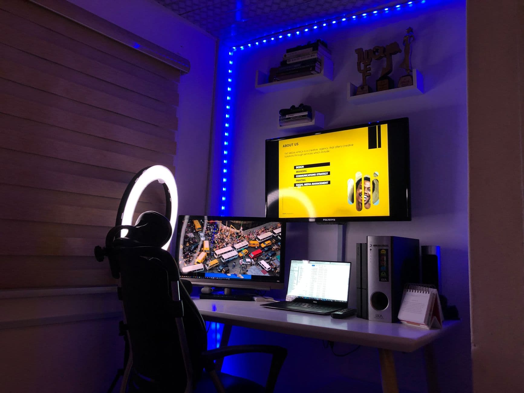 LED Monitor