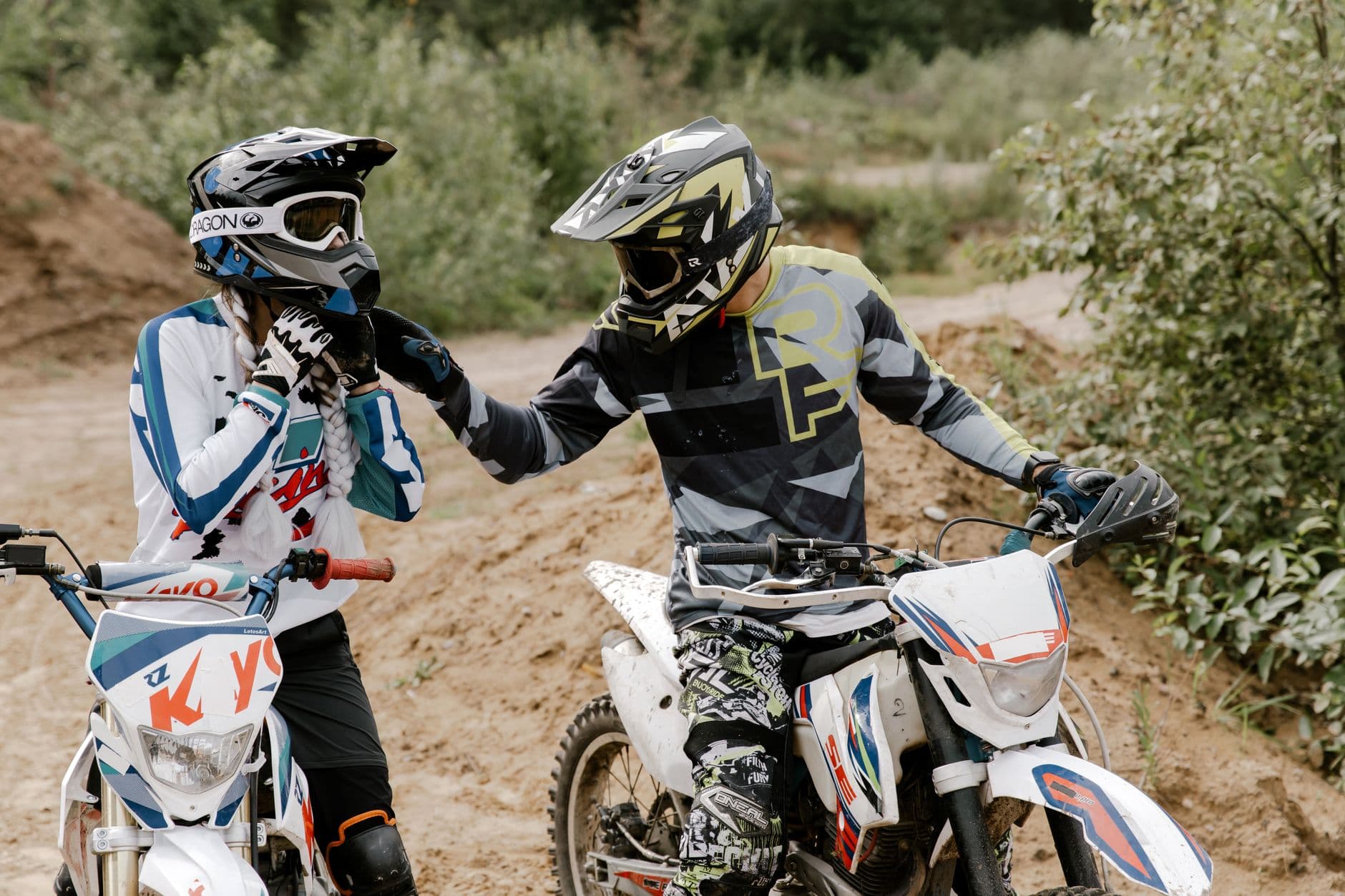 Dirt-X Full-Face Helmet